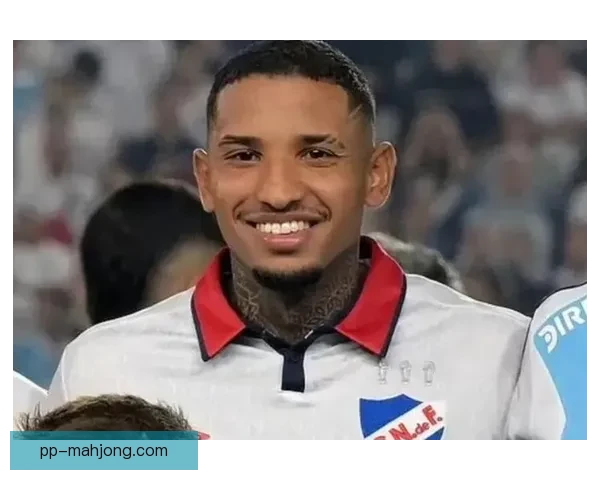 乌拉圭球员伊斯基耶多赛场猝死震动足坛职业体育健康风险警钟再响